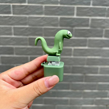 Lizard Keychain with Rechargeable LED Light & Realistic Croak – Color-Changing Fun Toy Keyring for Kids & Adults